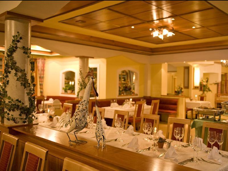 Hotel Bischofsmuetze Филцмос Екстериор снимка